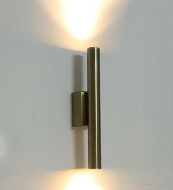 CYLINDRICAL WALL LAMP IN GOLDEN FINISH