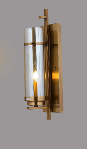 SPIFFY ANTIQUE BRASS WALL LAMP