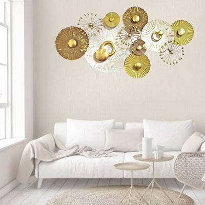 FLOWER-PATTERNED GOLDEN AND WHITE WALL DECOR