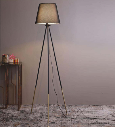 ELITE TRIGONAL FLOOR LAMP WITH A RUSTIC FINISH