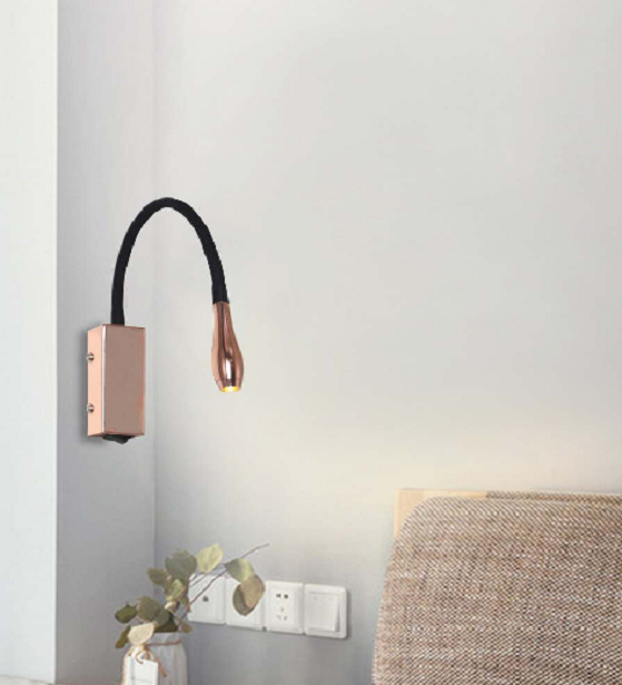SUBLIME BLACK AND COPPER METAL WALL LAMP