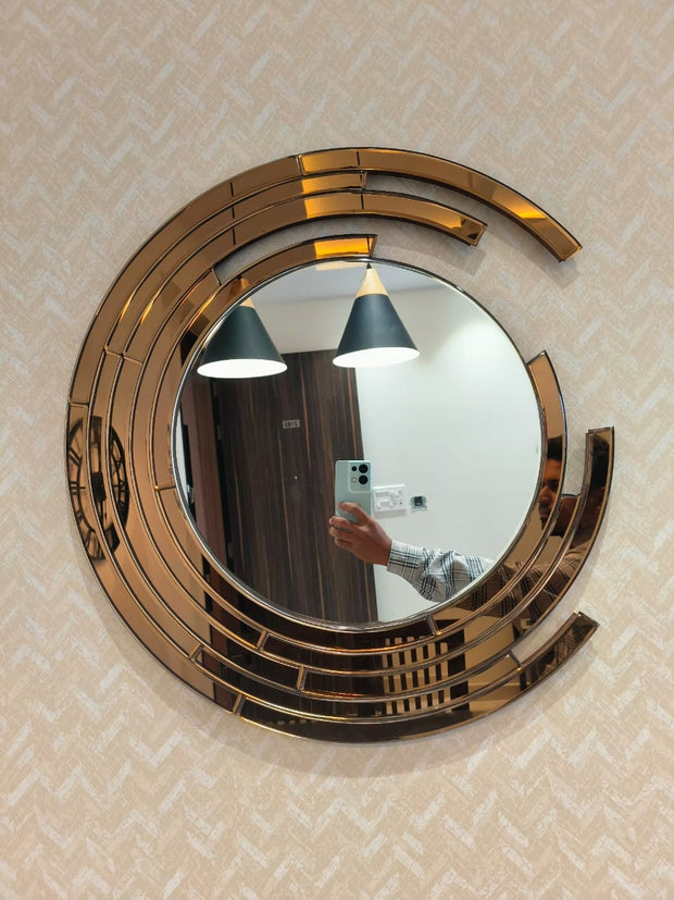 ANTIQUE GOLDEN FINISH ROUND WALL MIRROR