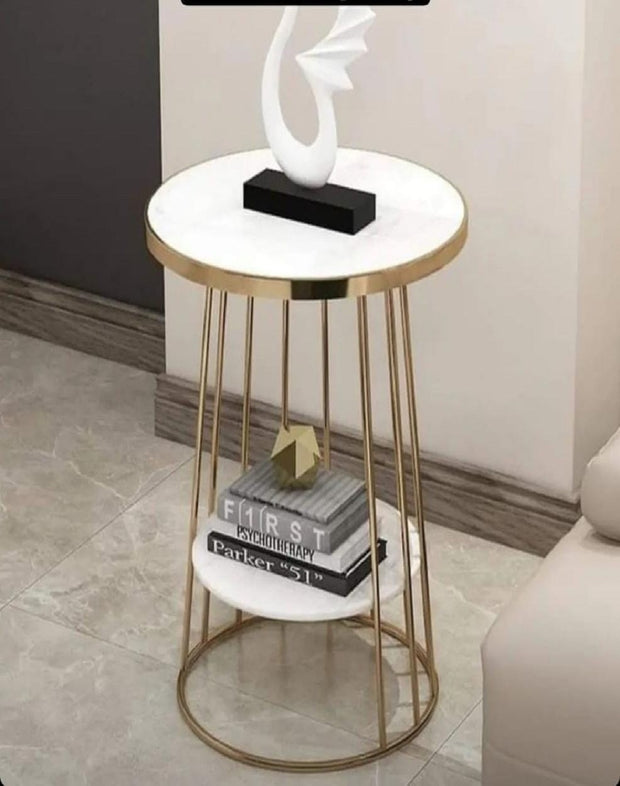 ROUND METALLIC SIDE TABLE WITH GOLDEN FINISH